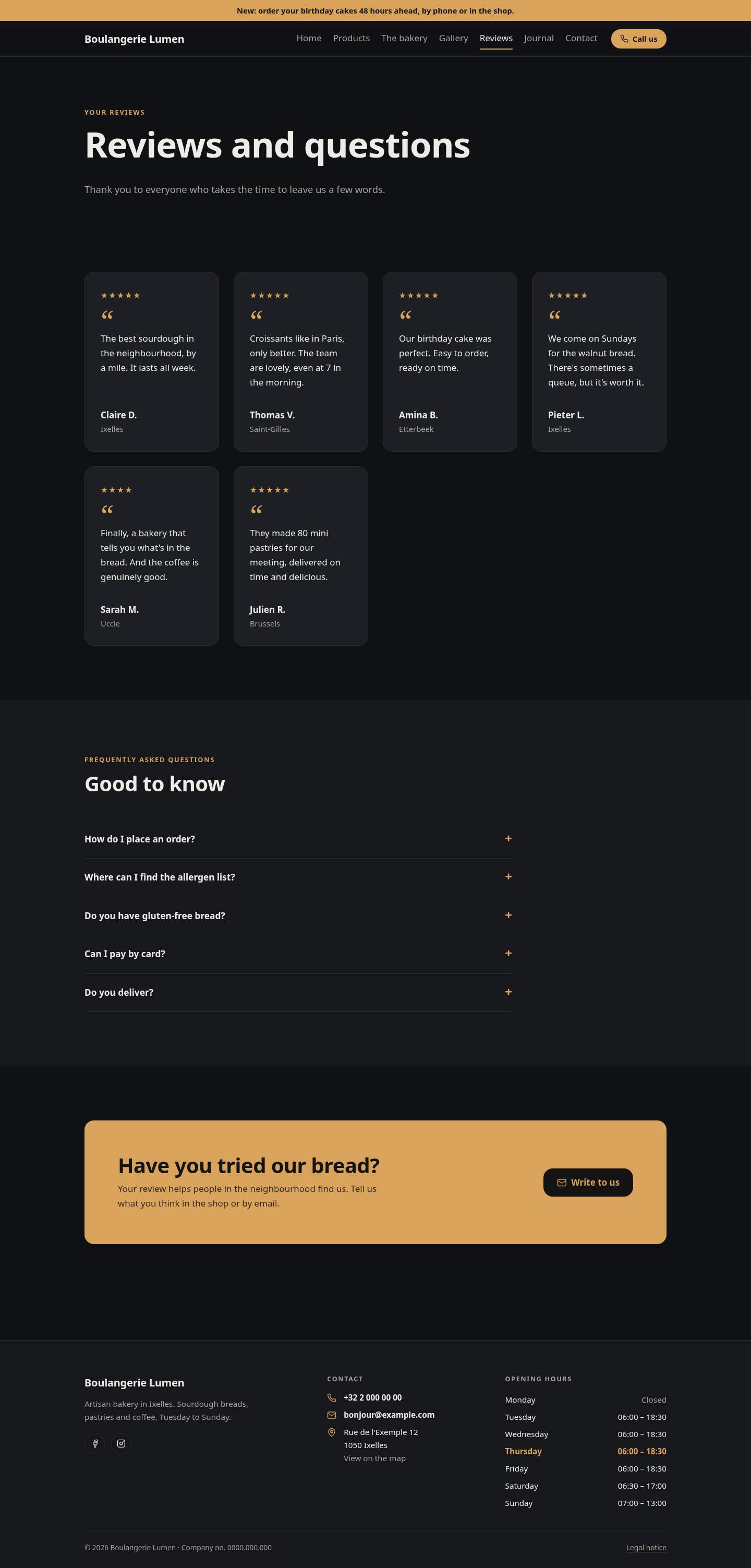 The “Reviews” page of the Simple design on a computer