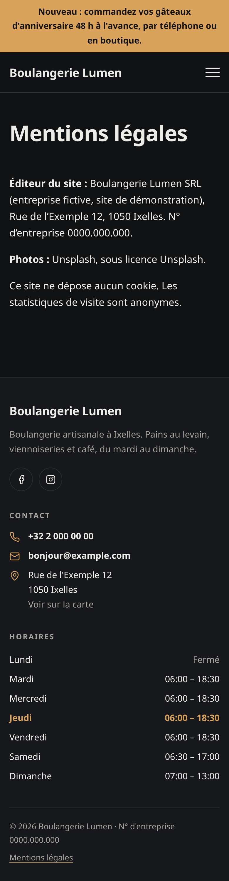 La page « Mentions légales » du modèle Simple sur un téléphone, partie 1 sur 1