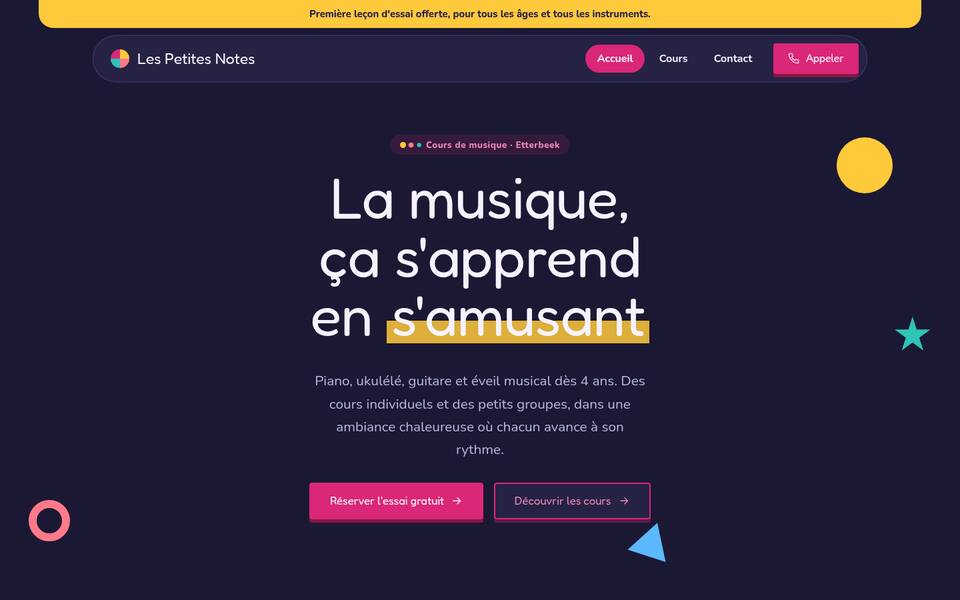 Tout à la fois : fond, couleur, écriture, haut de page, coins