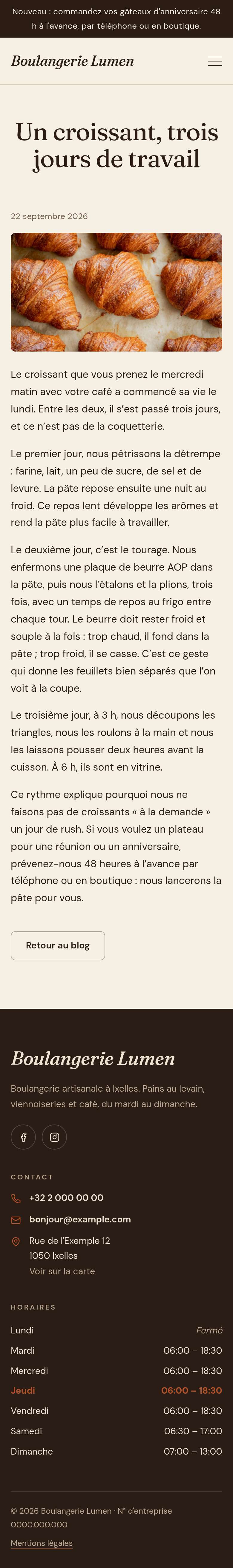 La page « Un croissant, trois jours de travail » du modèle Hearth sur un téléphone, partie 1 sur 2