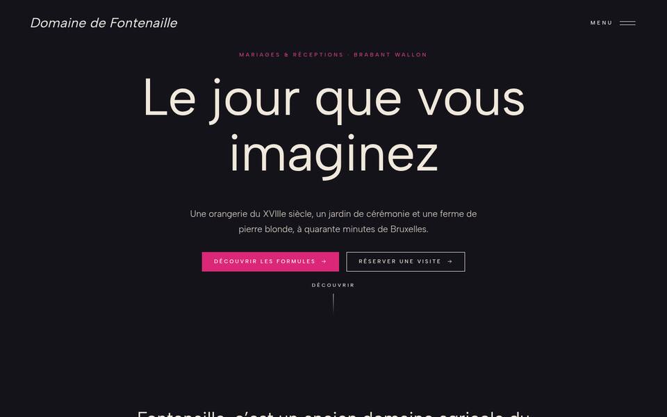 Tout à la fois : fond, couleur, écriture, haut de page, coins